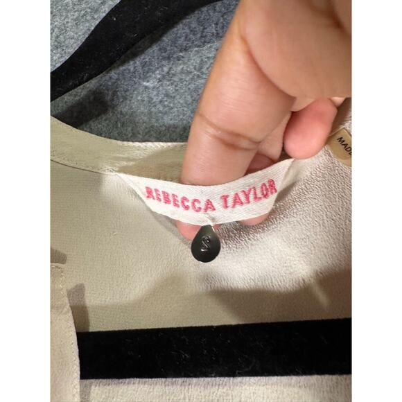 Rebecca Taylor Blouse Women 2 Beige Long Sleeve Silk V Neck Relax Boho Quiet Lux - Picture 2 of 7